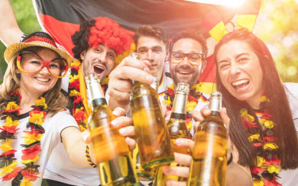 Public Viewing bei Hitze: So feiern Sie die WM mit, ohne zu kollabieren