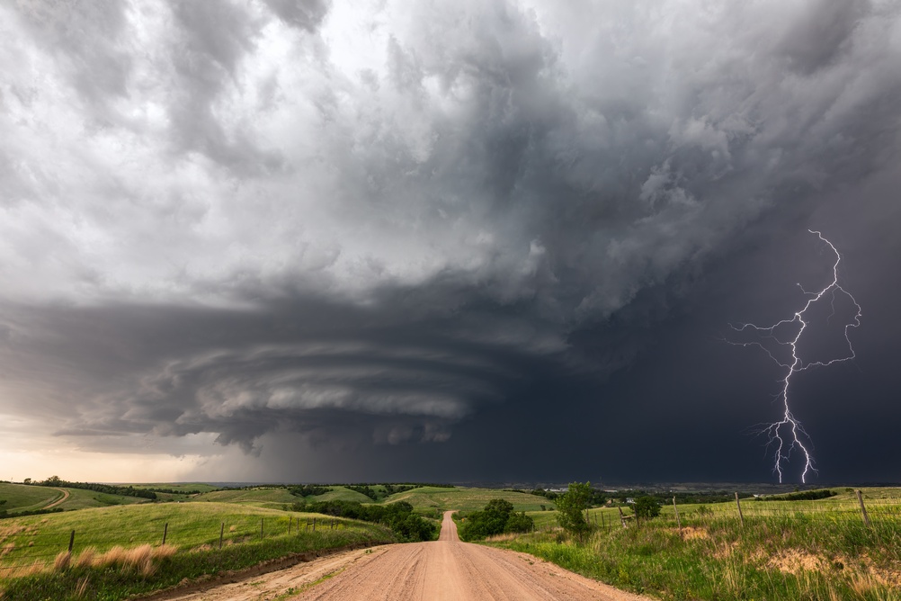 Gewitter und Superzellen: Wie Sie sich bei plötzlichen Unwettern richtig schützen
